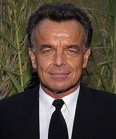   (Ray Wise)