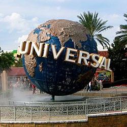 Крупные американские киносети объявили бойкот Universal за то, что она бросила камень в прокатные окна