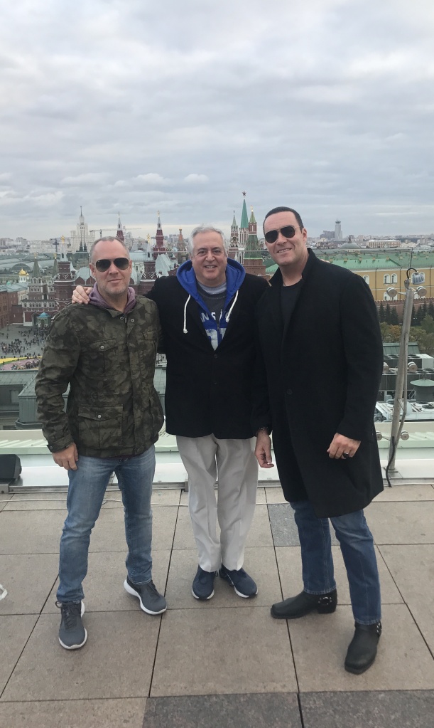 Эрик Бреннер, Ник Валлелоньа и Александр Невский в Москве