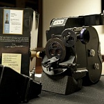 НИКФИ передал Музею кино редкую камеру для стереосъемки