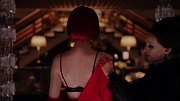 кадр из фильма Маленькое красное платье