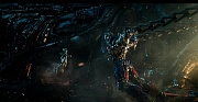 кадр из фильма Трансформеры: Последний рыцарь